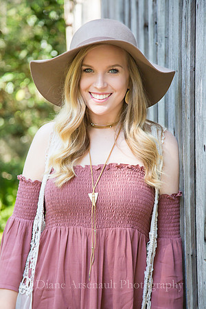 Hailee Social Media WM-001